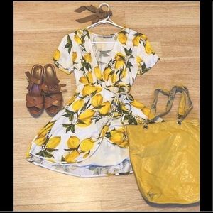 Lemon print dress 🍋🍸